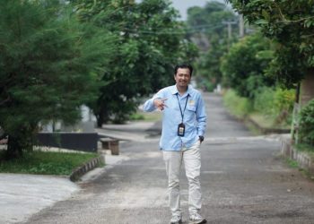 Muhammad Alfariezie dan Puisi “Hujan di Pucuk Bunga Jurang”: Suara Sunyi dari Pinggir Jurang yang Menggetarkan