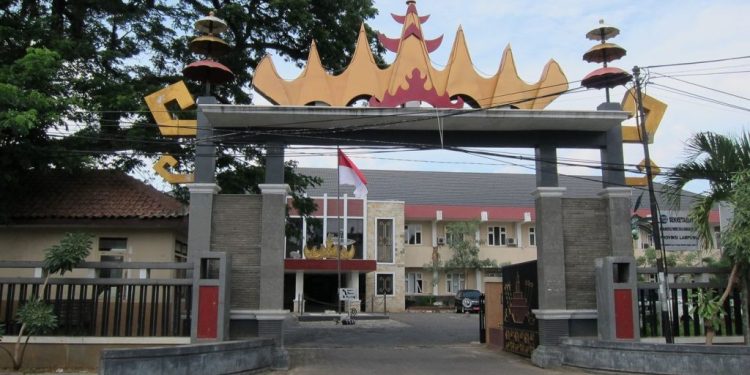Pengadaan Barang Disdikbud Lampung Diduga Bermasalah