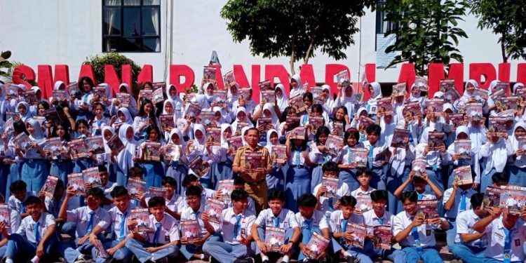 Majalah Pendidikan Narasi Hadir di SMAN 1 Bandar Lampung, Siswa Langsung Antusias